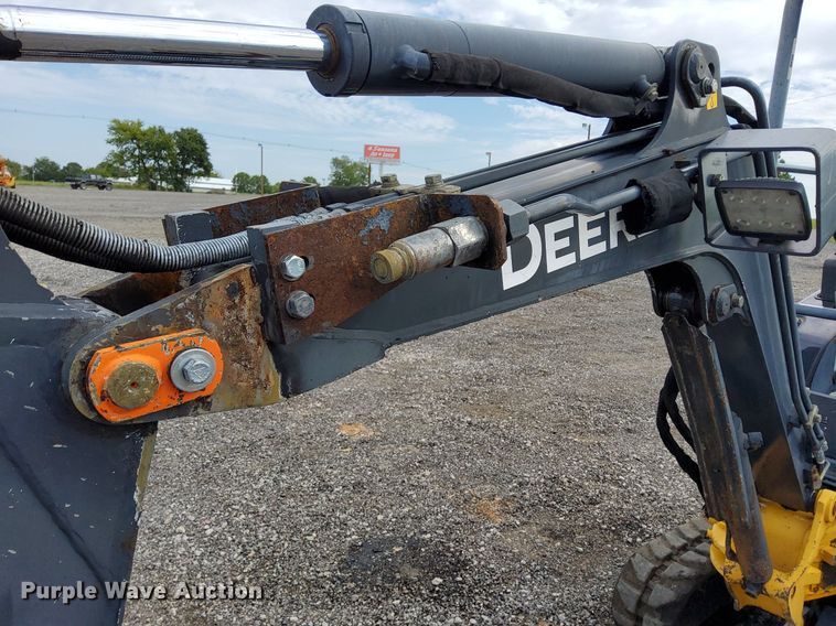 image for item LV9049 John Deere 17D  mini excavator