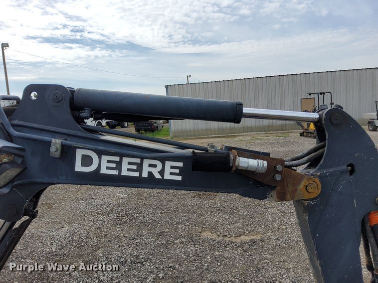 image for item LV9049 John Deere 17D  mini excavator