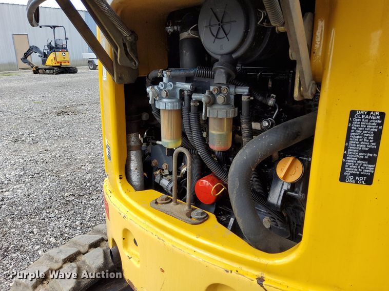 image for item LV9049 John Deere 17D  mini excavator