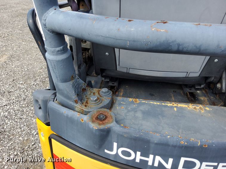 image for item LV9049 John Deere 17D  mini excavator