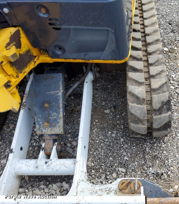 image for item LV9049 John Deere 17D  mini excavator