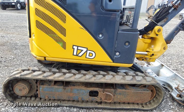 image for item LV9049 John Deere 17D  mini excavator