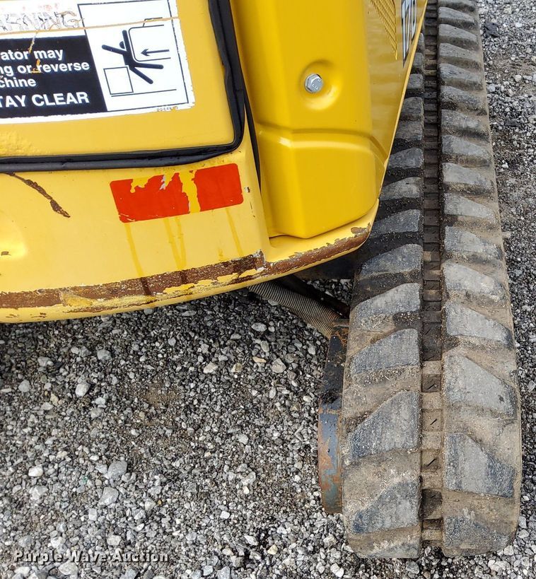 image for item LV9049 John Deere 17D  mini excavator