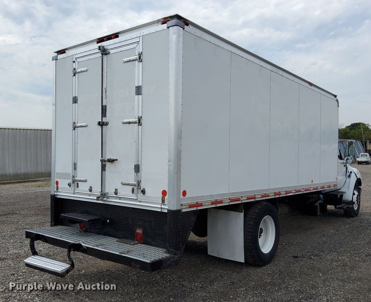 image for item LV9058 2012 Ford F650 XL Super Duty  box truck