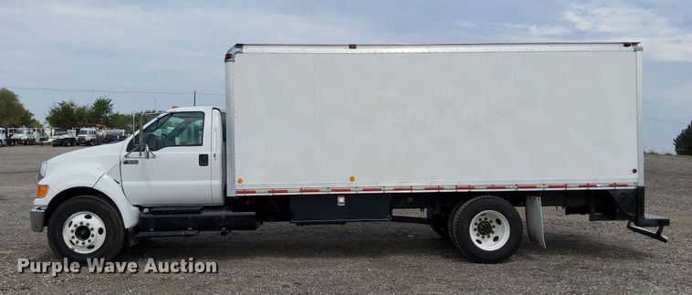 image for item LV9058 2012 Ford F650 XL Super Duty  box truck