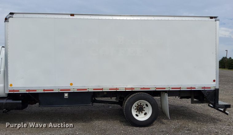 image for item LV9058 2012 Ford F650 XL Super Duty  box truck