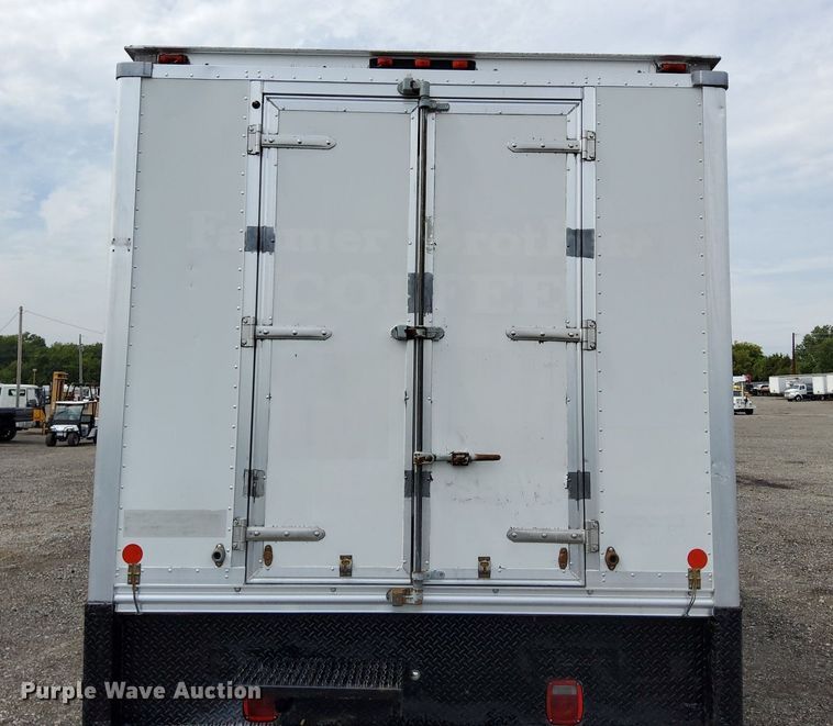 image for item LV9058 2012 Ford F650 XL Super Duty  box truck