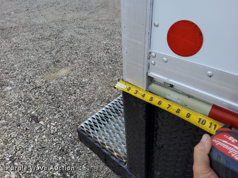 image for item LV9058 2012 Ford F650 XL Super Duty  box truck