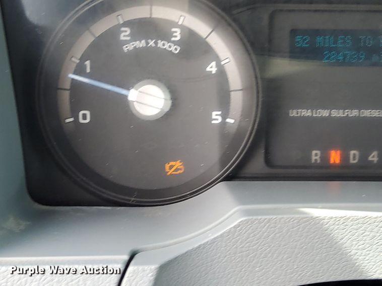 image for item LV9058 2012 Ford F650 XL Super Duty  box truck