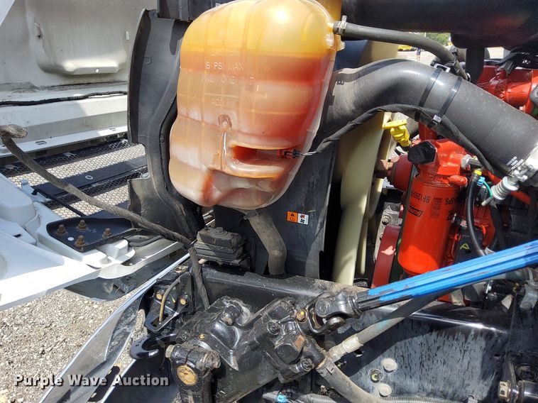 image for item LV9058 2012 Ford F650 XL Super Duty  box truck