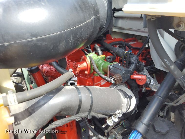 image for item LV9058 2012 Ford F650 XL Super Duty  box truck