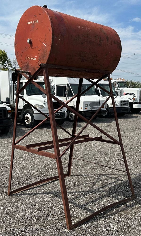 image for item LV9063 Fuel tank