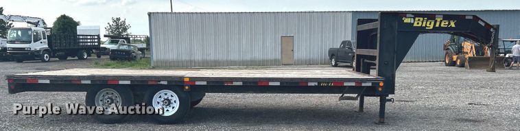 image for item LV9074 2013 Big Tex 14GN-20BK  equipment trailer