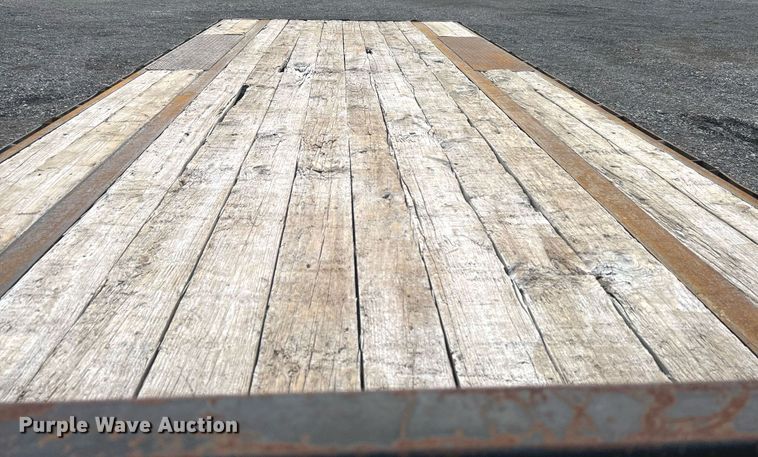 image for item LV9074 2013 Big Tex 14GN-20BK  equipment trailer