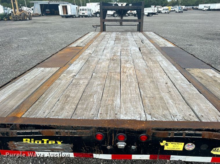 image for item LV9074 2013 Big Tex 14GN-20BK  equipment trailer