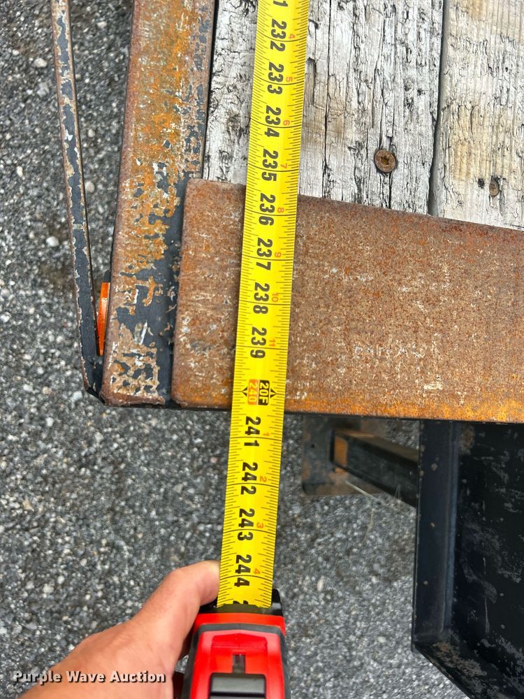 image for item LV9074 2013 Big Tex 14GN-20BK  equipment trailer