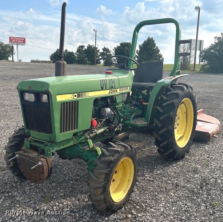 image for item LV9075 1985  John Deere 750  MFWD tractor