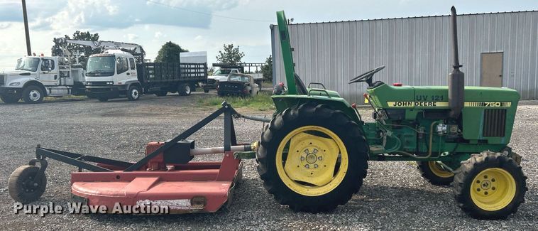 image for item LV9075 1985  John Deere 750  MFWD tractor