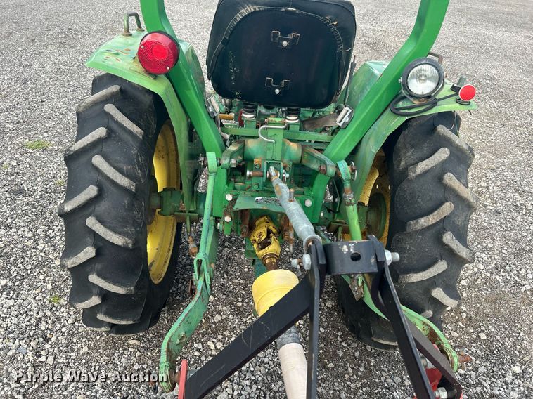 image for item LV9075 1985  John Deere 750  MFWD tractor