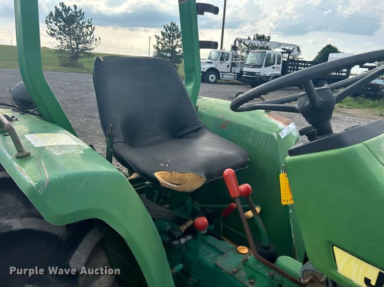 image for item LV9075 1985  John Deere 750  MFWD tractor