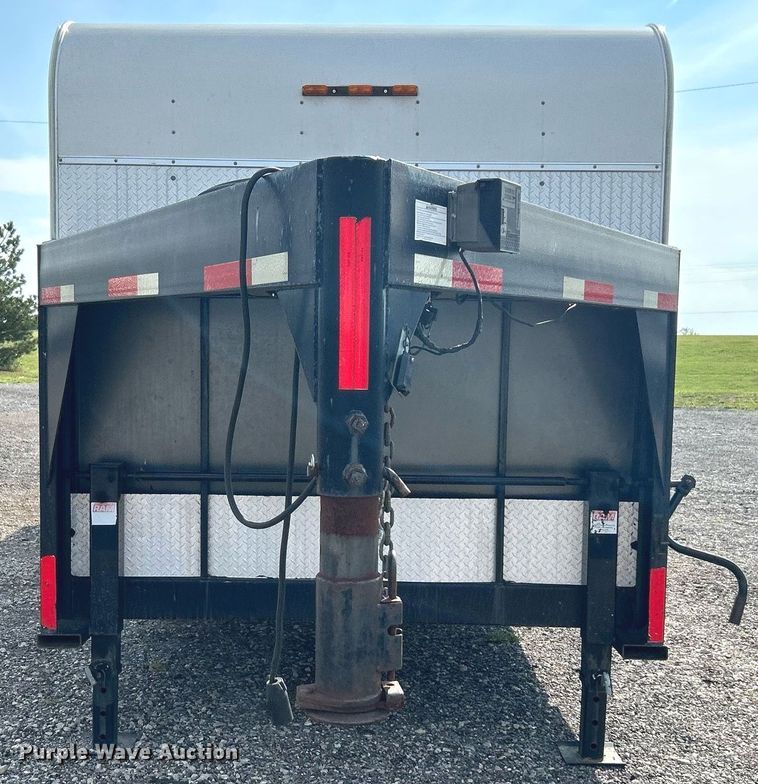 image for item LV9078 2015 C&W trailers 732VT7K2  enclosed cargo trailer