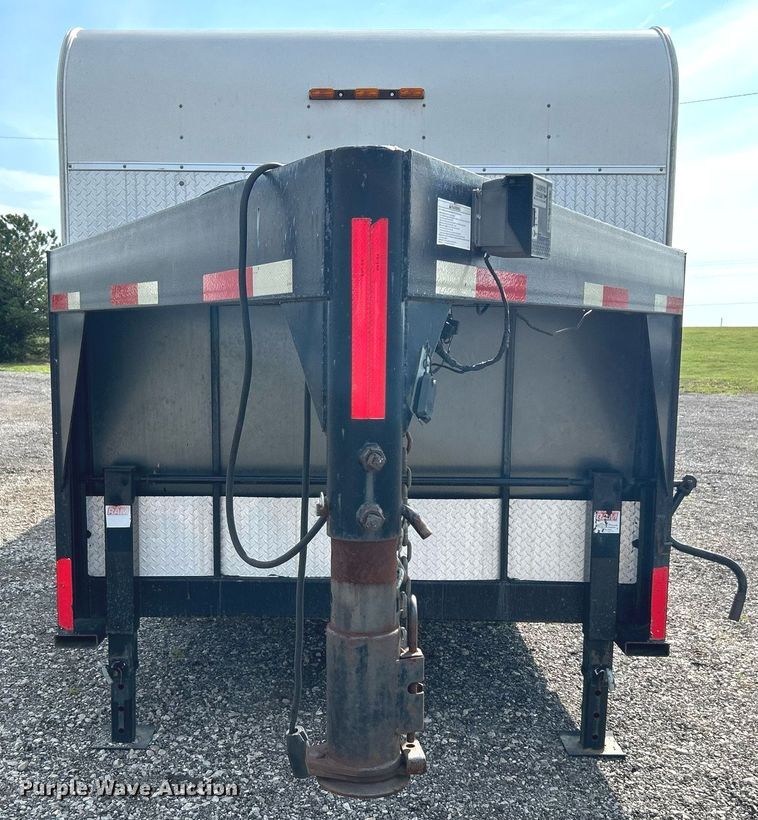 image for item LV9078 2015 C&W trailers 732VT7K2  enclosed cargo trailer