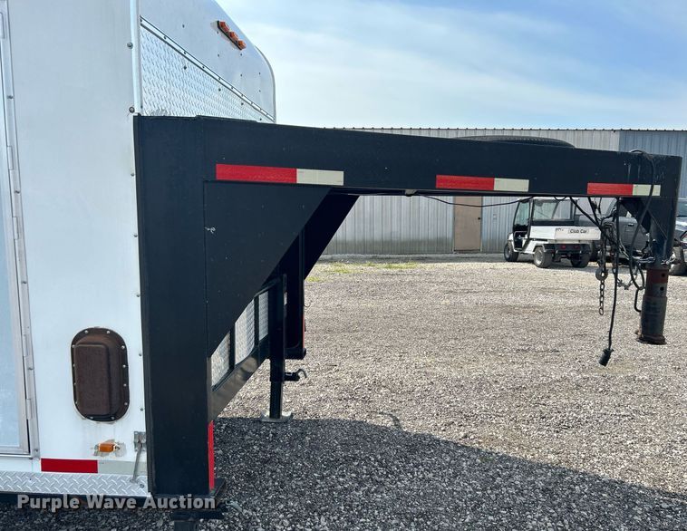 image for item LV9078 2015 C&W trailers 732VT7K2  enclosed cargo trailer