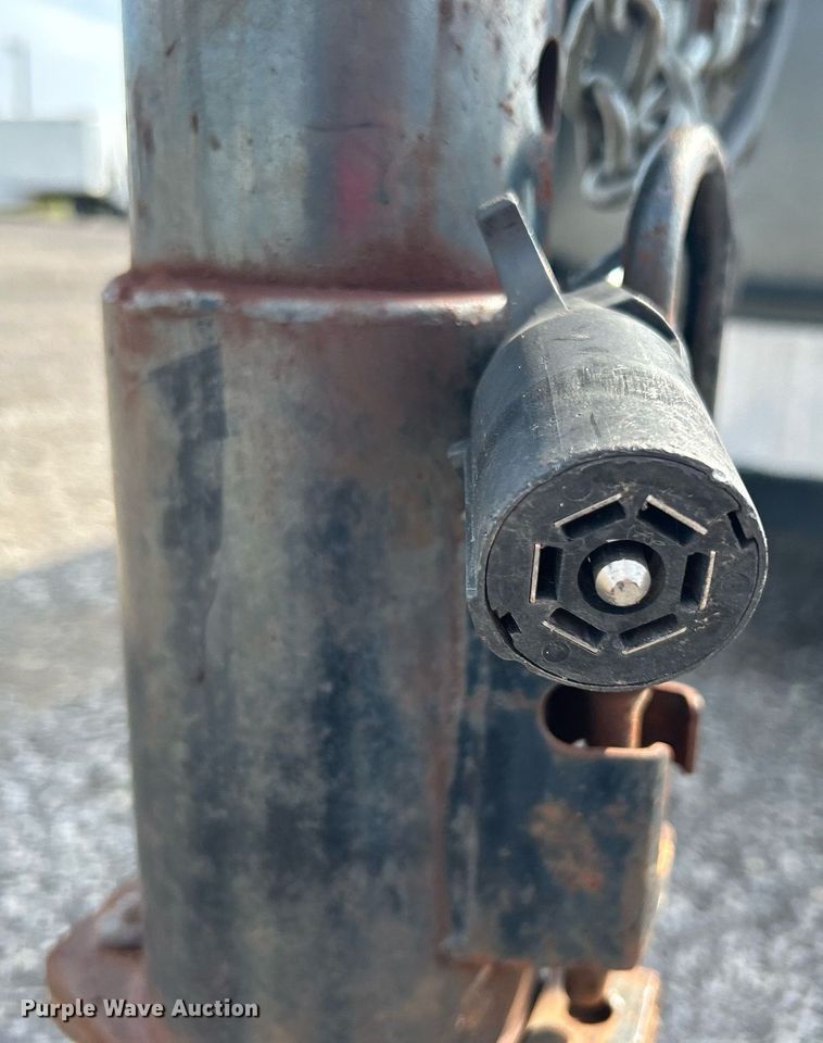 image for item LV9078 2015 C&W trailers 732VT7K2  enclosed cargo trailer