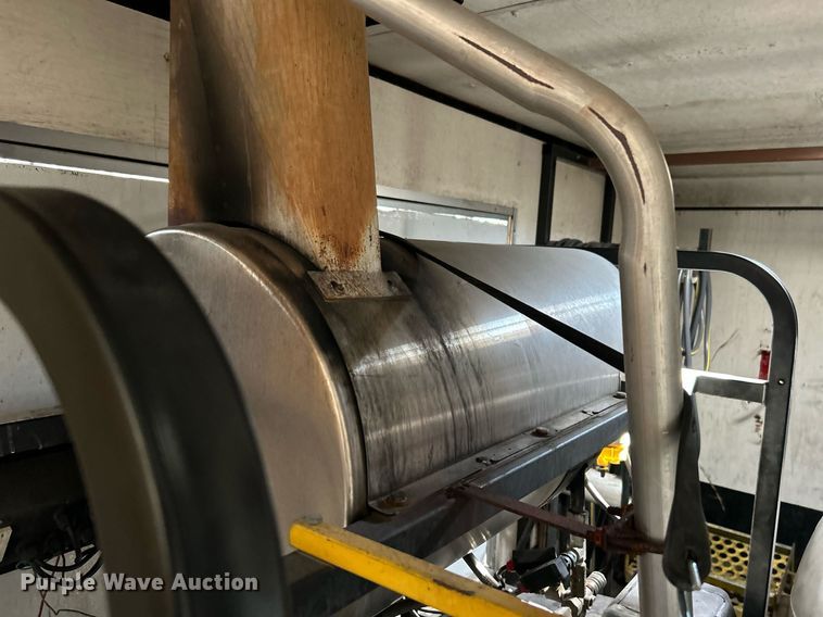 image for item LV9078 2015 C&W trailers 732VT7K2  enclosed cargo trailer