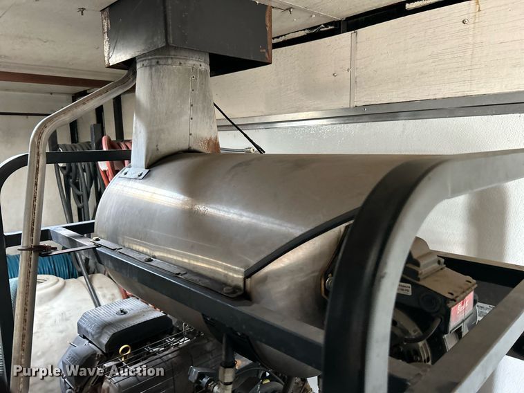 image for item LV9078 2015 C&W trailers 732VT7K2  enclosed cargo trailer