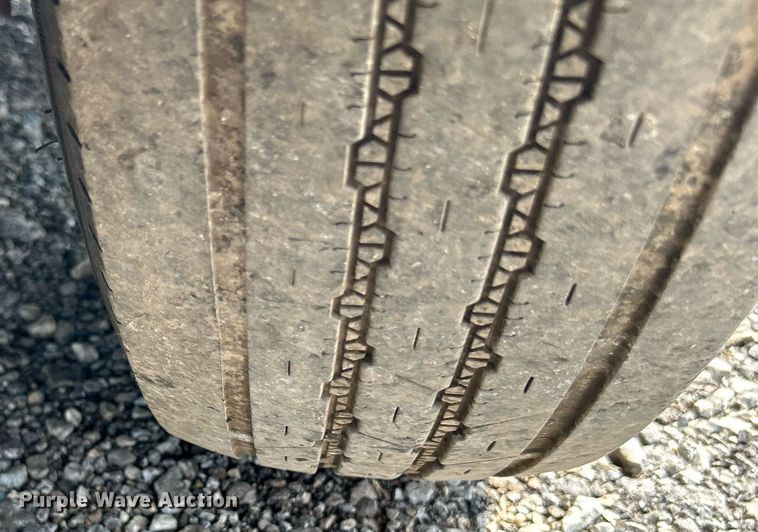 image for item LV9078 2015 C&W trailers 732VT7K2  enclosed cargo trailer