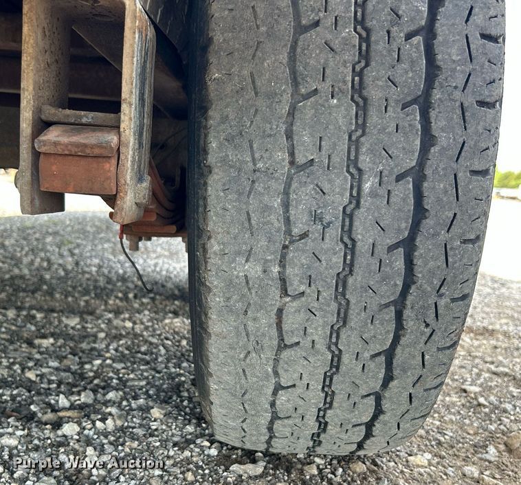 image for item LV9078 2015 C&W trailers 732VT7K2  enclosed cargo trailer