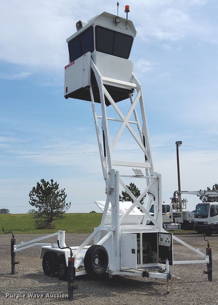 image for item LV9082 Sky Watch JJ7H73  mobile surveillance tower