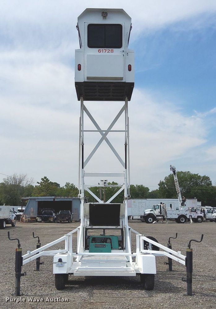 image for item LV9082 Sky Watch JJ7H73  mobile surveillance tower