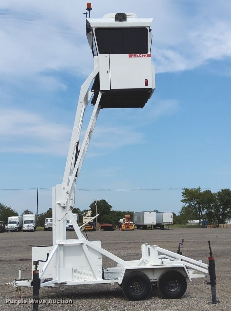 image for item LV9082 Sky Watch JJ7H73  mobile surveillance tower
