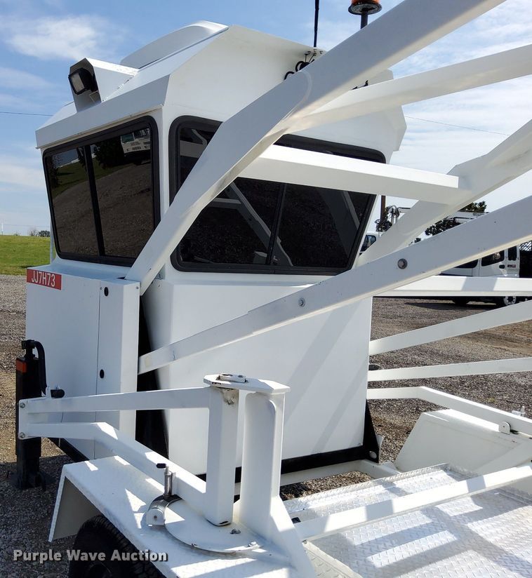 image for item LV9082 Sky Watch JJ7H73  mobile surveillance tower