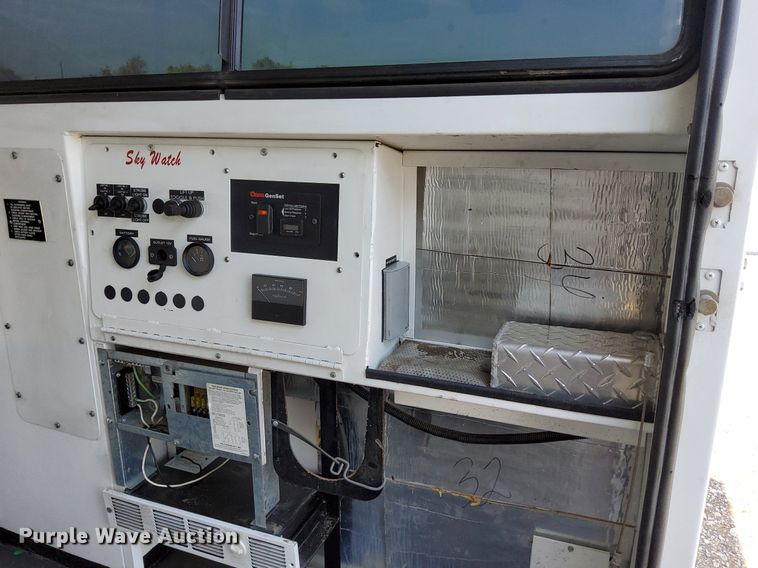 image for item LV9082 Sky Watch JJ7H73  mobile surveillance tower