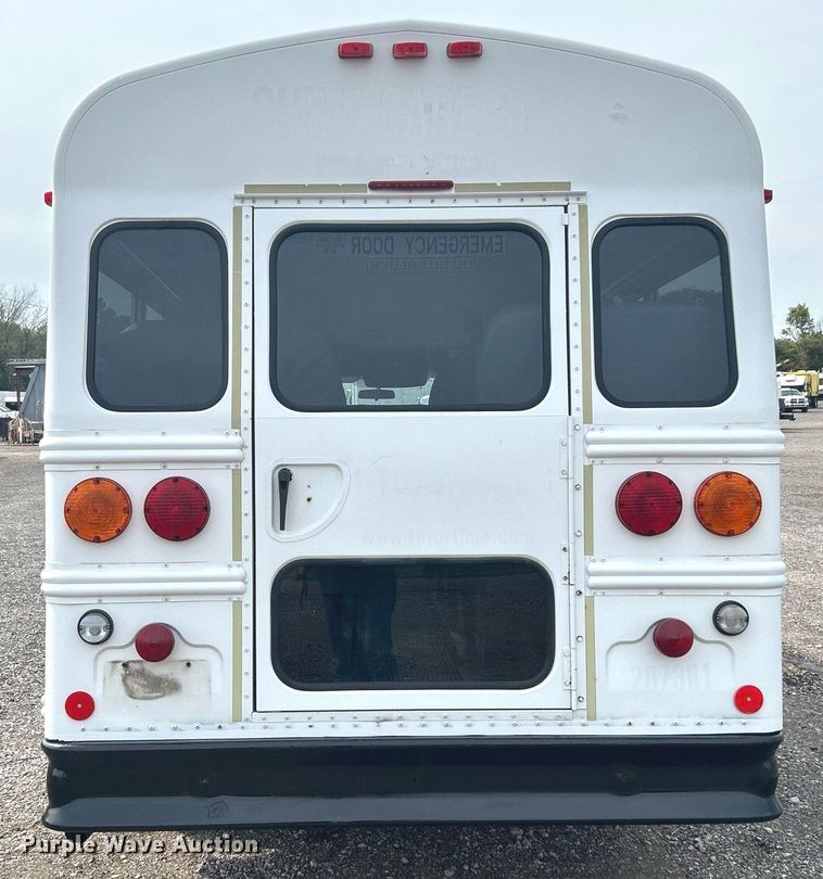 image for item LV9085 2007  Chevrolet Express 3500 Cargo  school bus