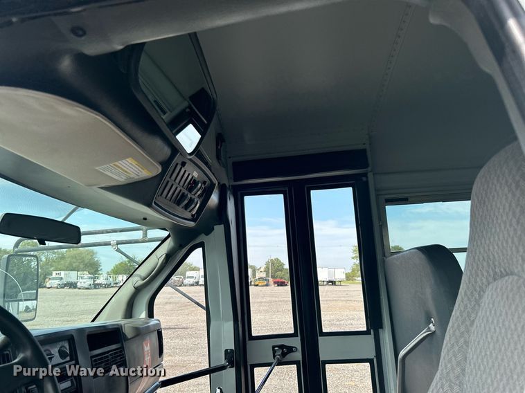 image for item LV9085 2007  Chevrolet Express 3500 Cargo  school bus