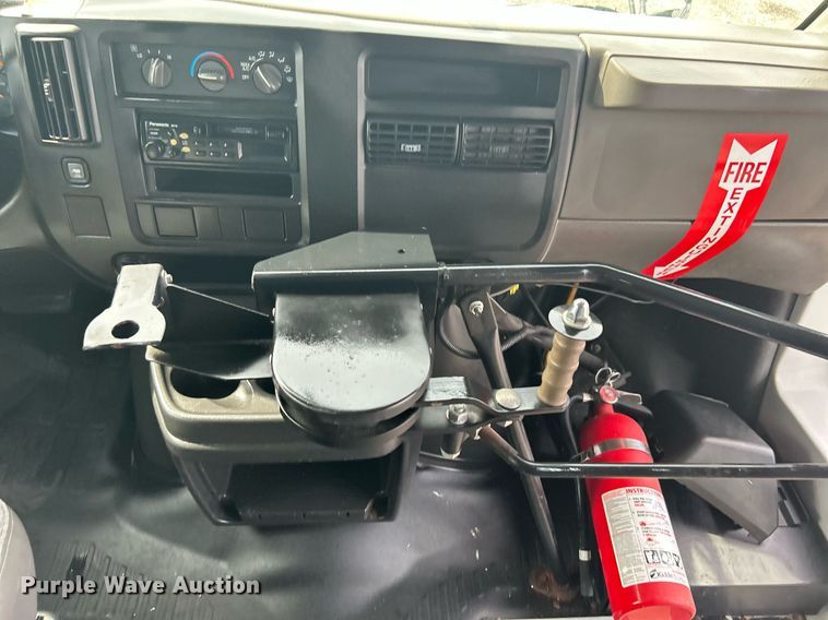 image for item LV9085 2007  Chevrolet Express 3500 Cargo  school bus