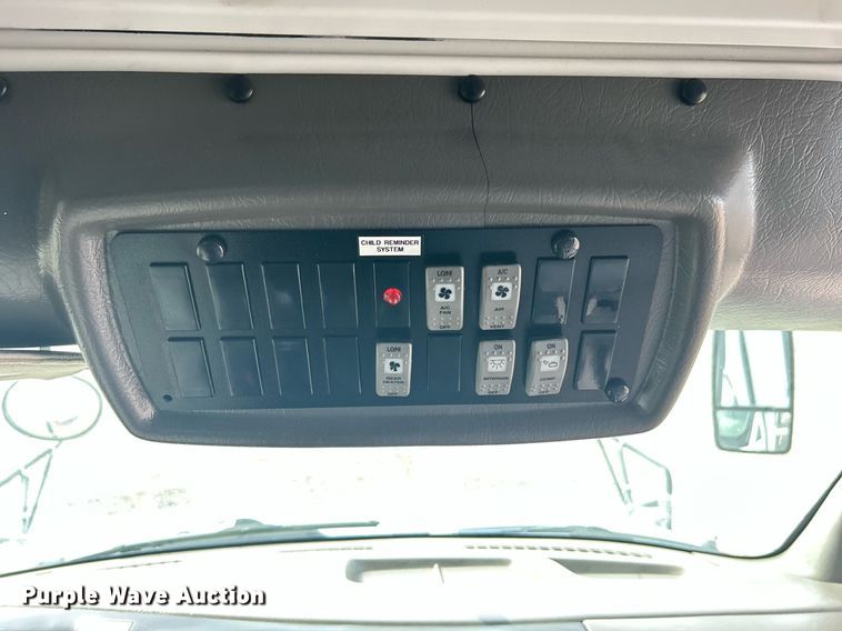 image for item LV9085 2007  Chevrolet Express 3500 Cargo  school bus