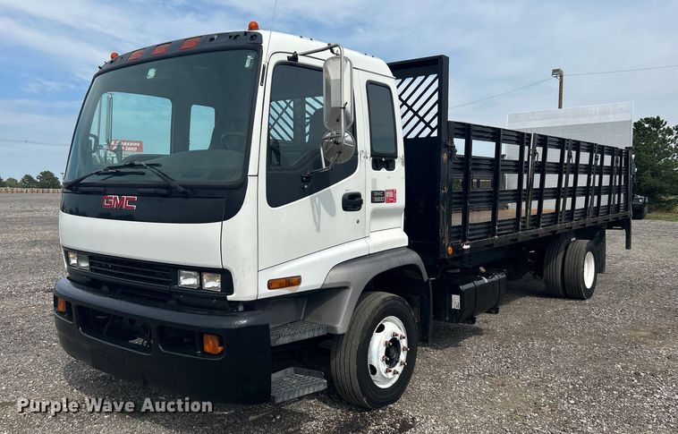 image for item LV9086 2006 GMC T6500  flatbed truck
