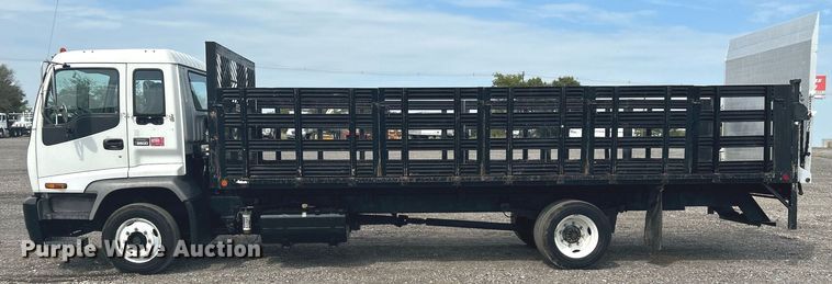 image for item LV9086 2006 GMC T6500  flatbed truck