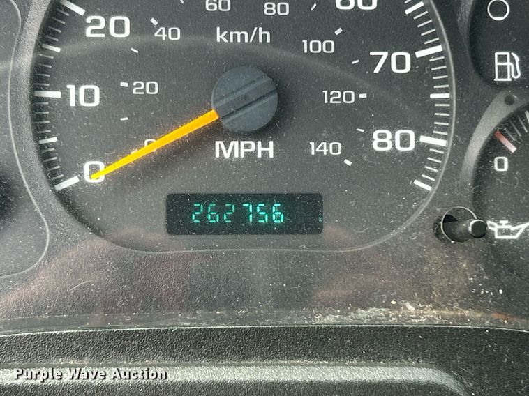 image for item LV9086 2006 GMC T6500  flatbed truck