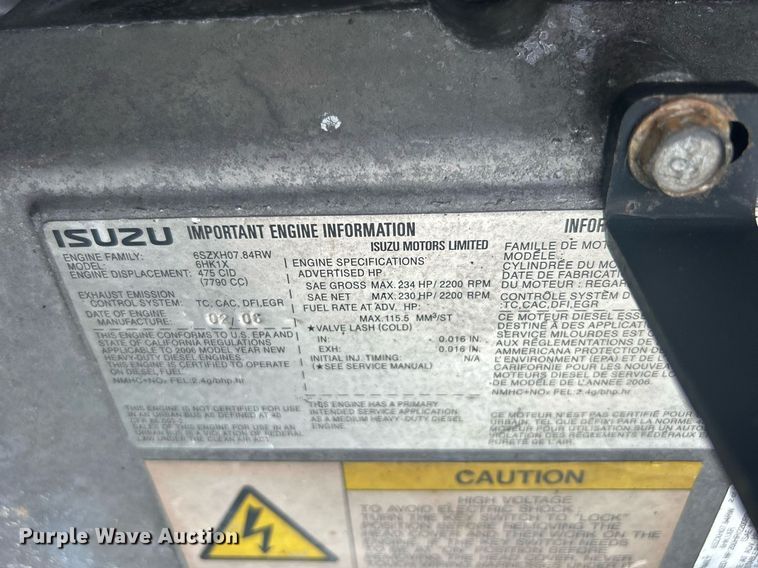 image for item LV9086 2006 GMC T6500  flatbed truck