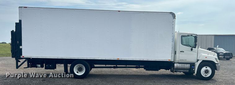 image for item LV9087 2015 Hino 338  box truck