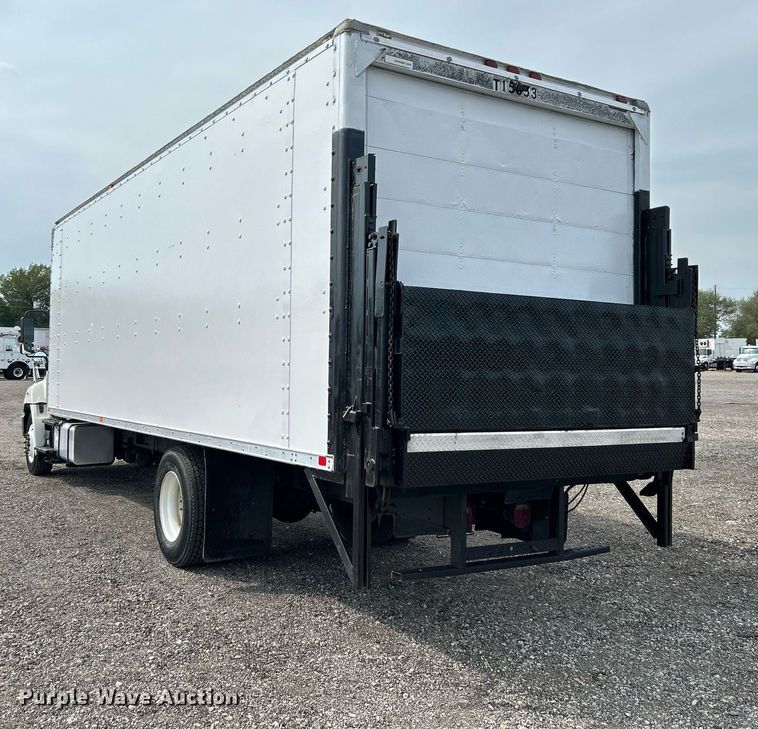 image for item LV9087 2015 Hino 338  box truck