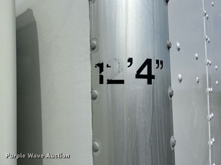 image for item LV9087 2015 Hino 338  box truck