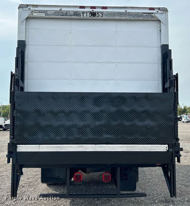 image for item LV9087 2015 Hino 338  box truck