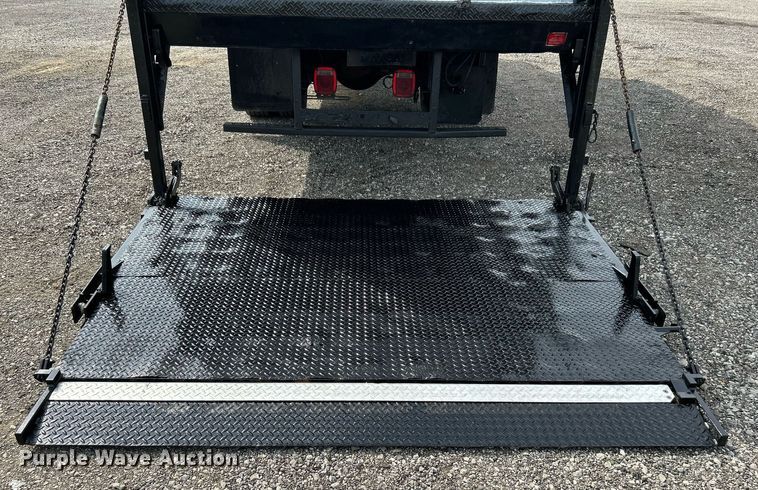 image for item LV9087 2015 Hino 338  box truck